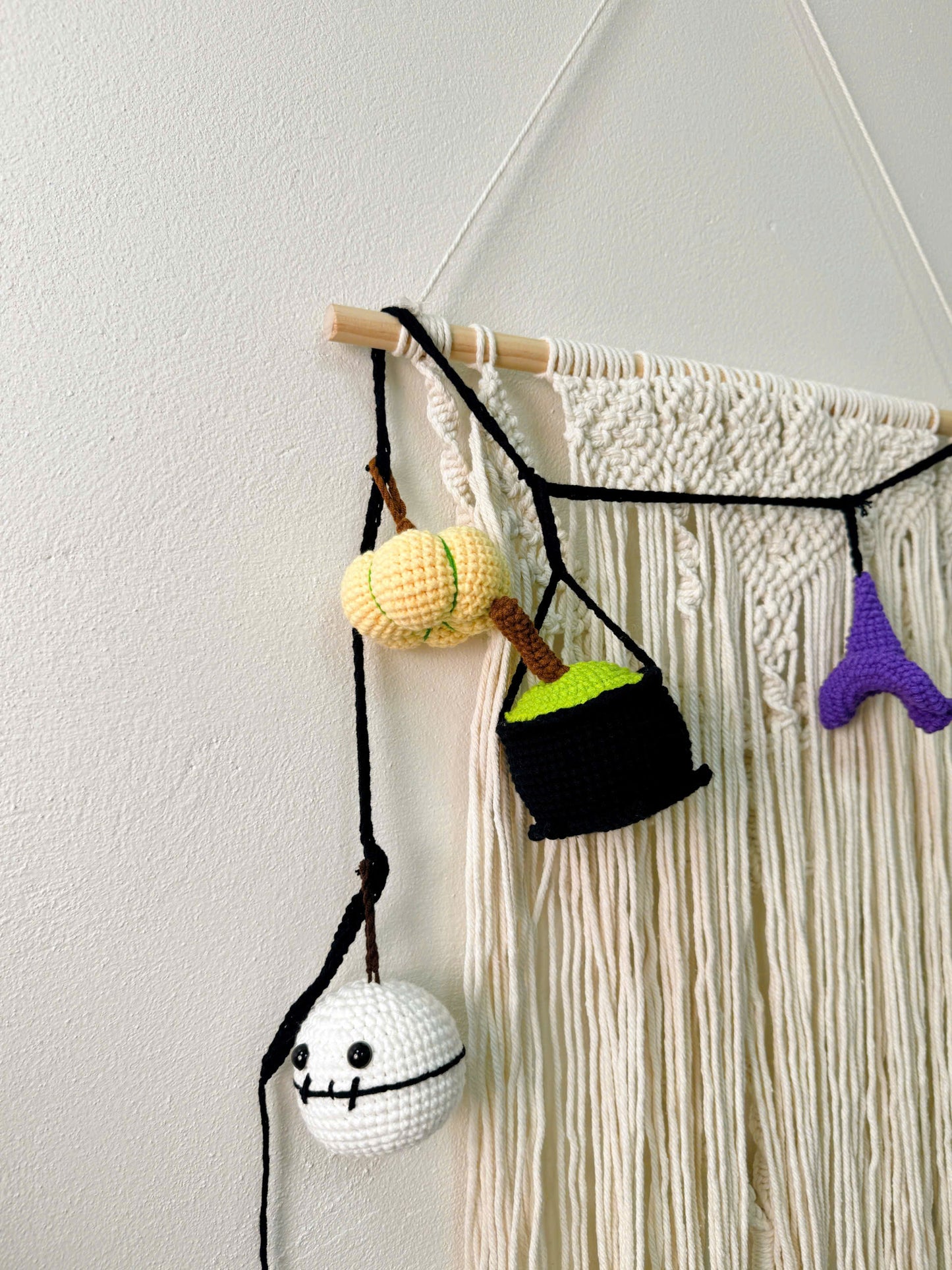 Halloween Crochet Garland – Handmade Hanging Decoration