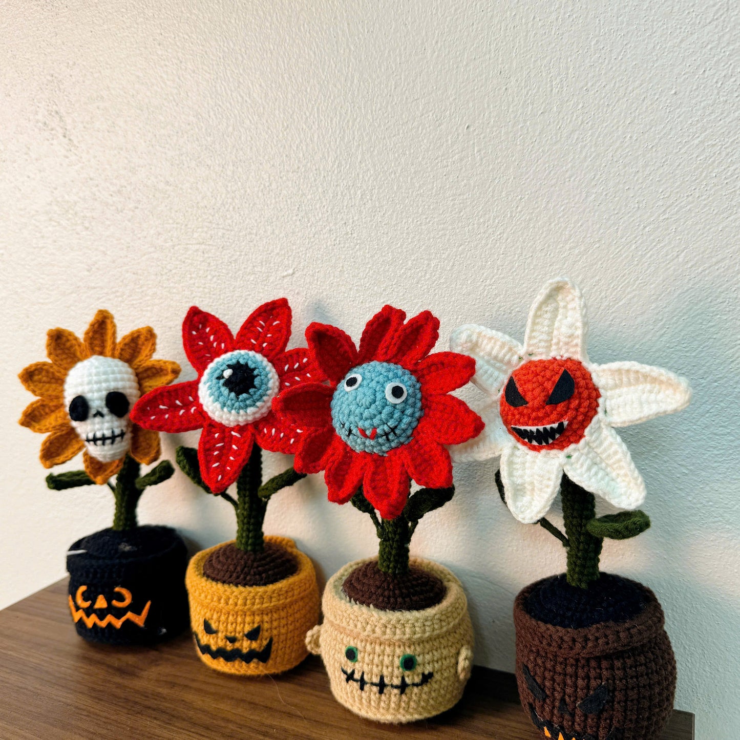 Spooky Crochet Halloween Flowers – Handmade Decor