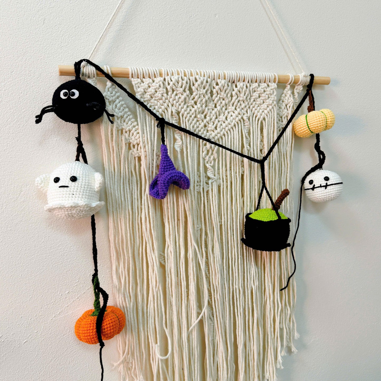 Halloween Crochet Garland – Handmade Hanging Decoration